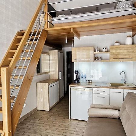 Holiday Home Slavia New S8 Miedzyzdroje Z Antresola I Balkonem Przy Plazy Экстерьер фото